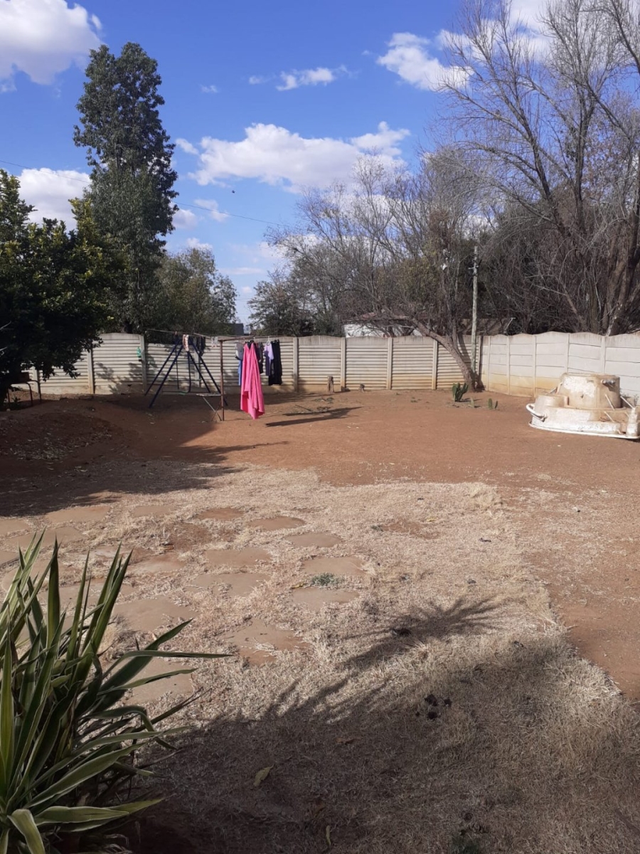 4 Bedroom Property for Sale in Bloemhof North West